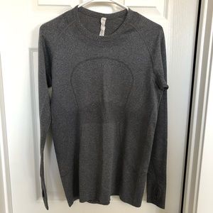 Dark heather grey lululemon running L/S shirt